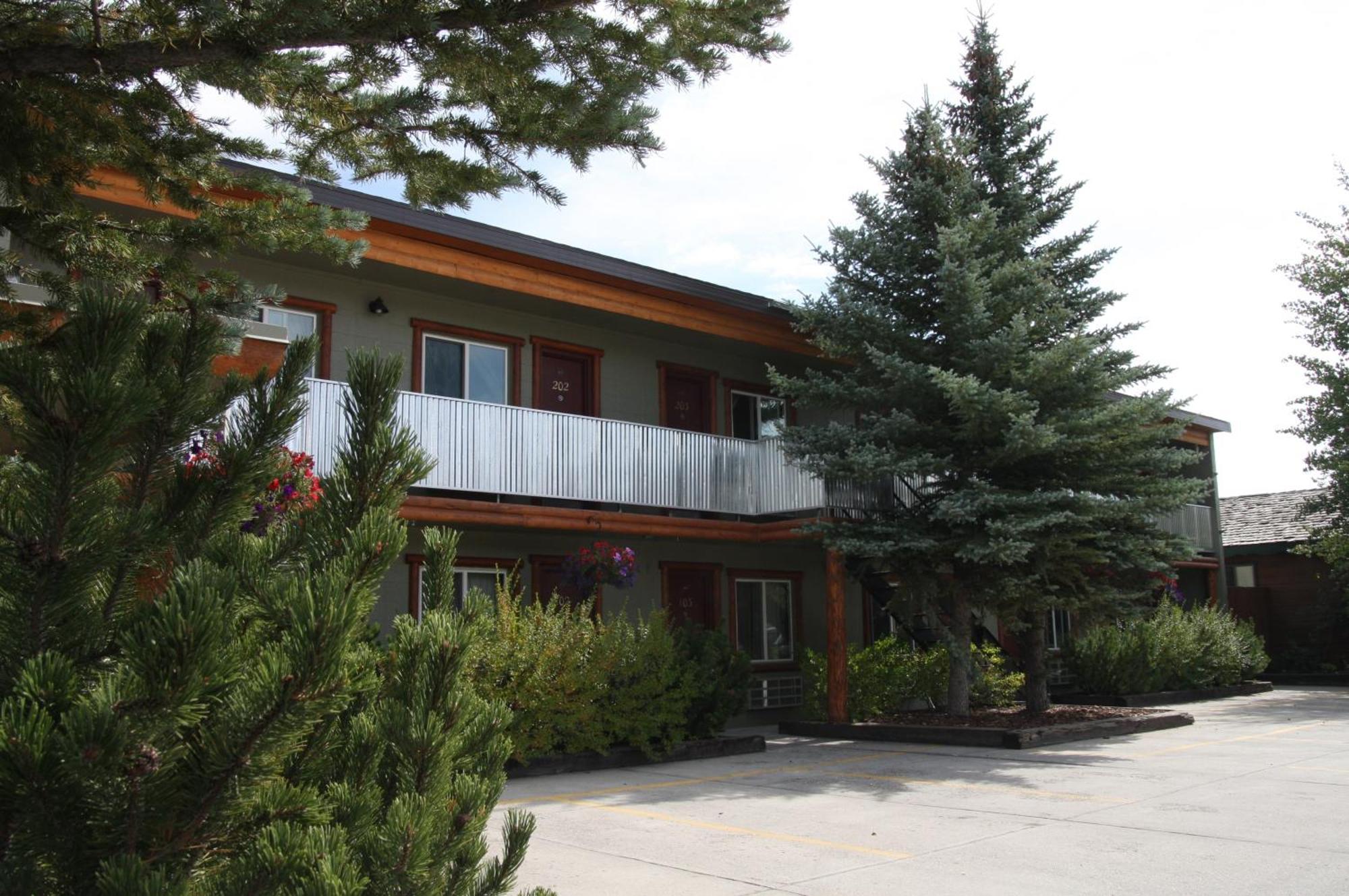 Moose Creek Inn Вест-Йеллоустоун Екстер'єр фото